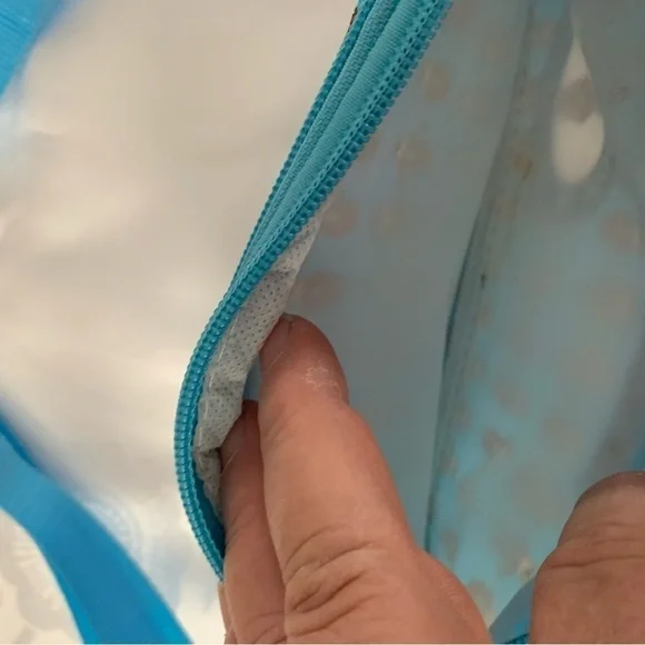 Yogi Bear Jellystone Park bum bag fanny pack, adjustable straps, - Picture 4 of 9